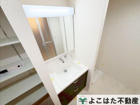 �_�ސ쌧���s������h�͌�1���ڂ̒��Ã}���V�����̐��ʑ�E���ʏ�
