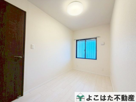 �_�ސ쌧���s������h�͌�1���ڂ̒��Ã}���V�����̐Q��