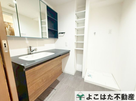 �_�ސ쌧���s���������2���ڂ̒��Ã}���V�����̐��ʑ�E���ʏ�