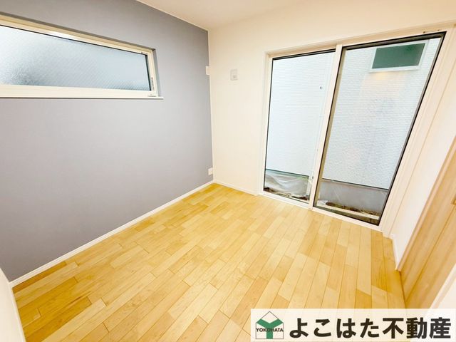 �_�ސ쌧���s������h�͌�5���ڂ̐V�z��ˌ��Ă̎q������