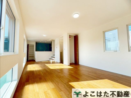 �_�ސ쌧���s������h�͌�5���ڂ̐V�z��ˌ��Ẵ��r���O