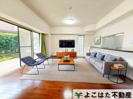 �_�ސ쌧���s������e�`6���ڂ̒��Ã}���V�����̃��r���O