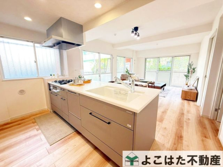 �_�ސ쌧���s������o�� �̒��Ã}���V�����̃L�b�`��